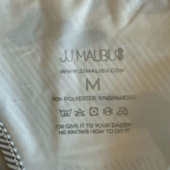 JJ Malibu Feel-Me Scoop Bottom Tank White Medium NWT IN PACKAGE - Picture 5 of 6